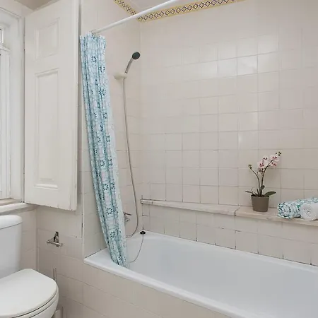 Your Lisbon Home Bairro Alto Room photo